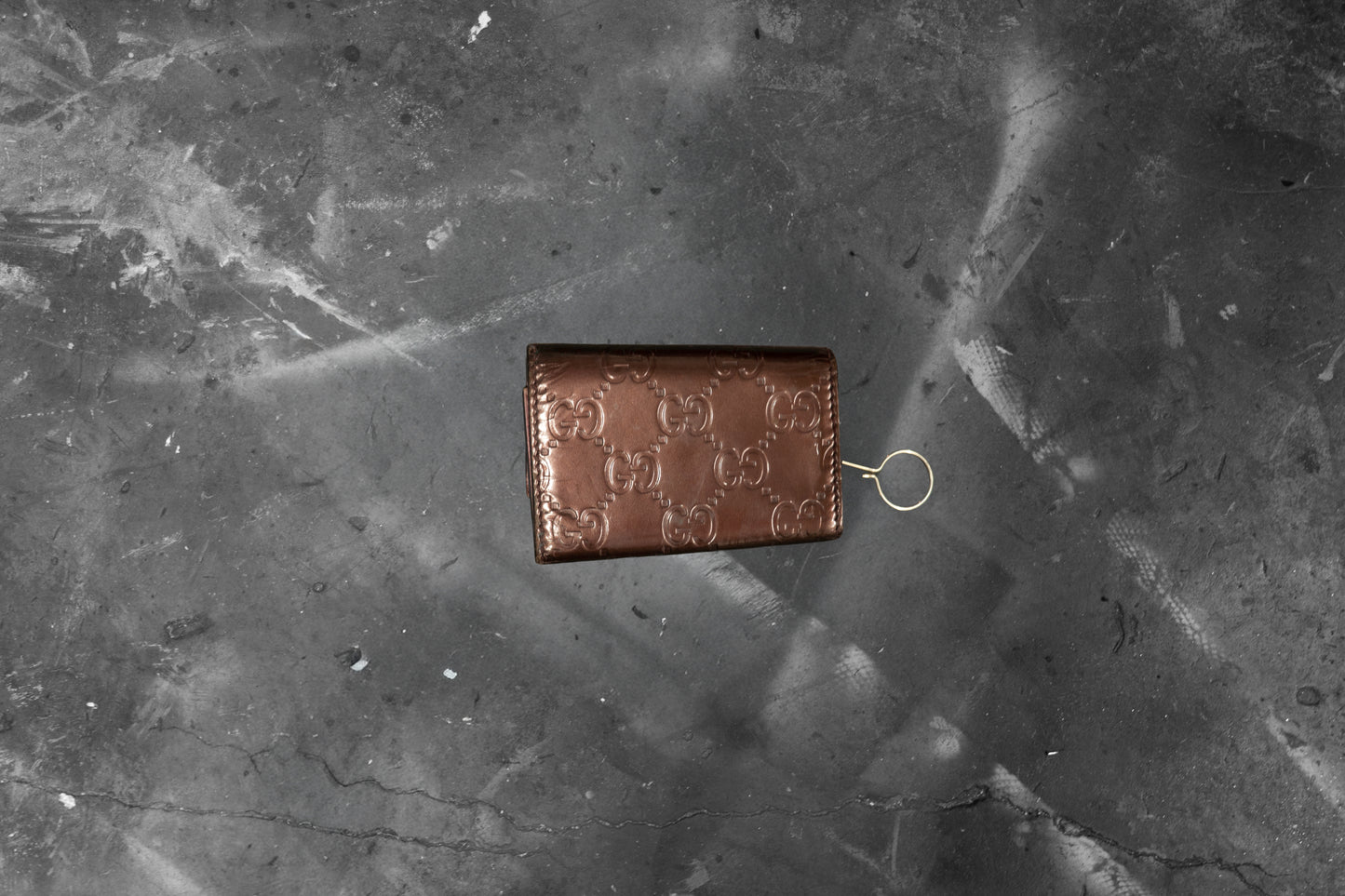 GUCCI — BROWN KEYHOLDER