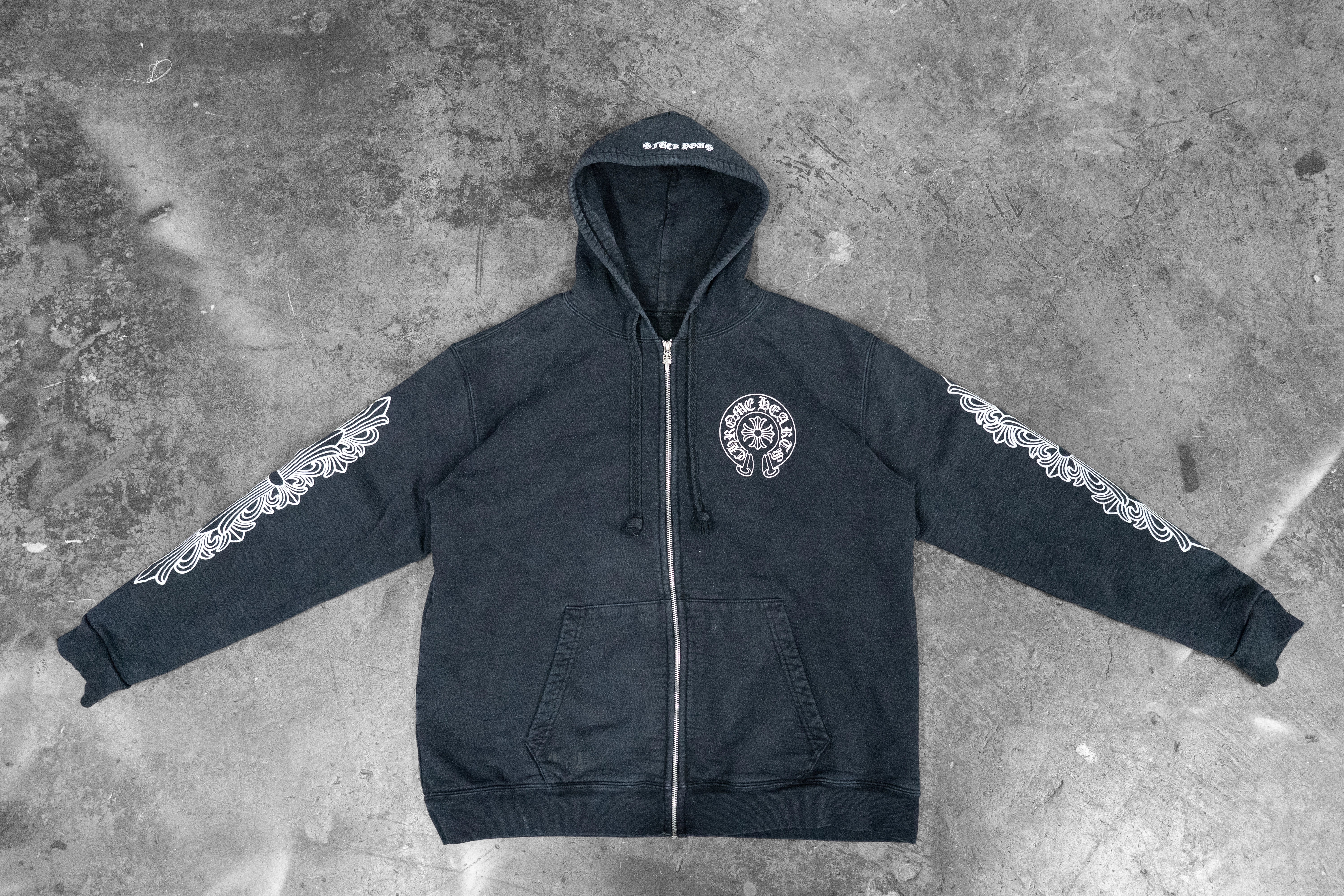 CHROME HEARTS — BLACK ZIP-UP HOODIE WITH WHITE LOGO PRINT