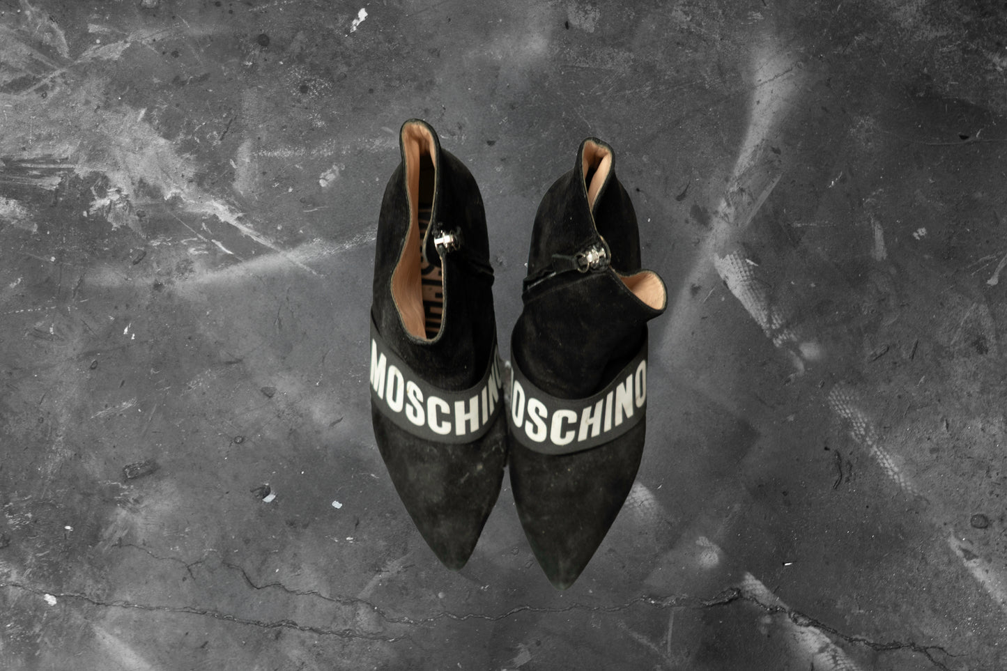 MOSCHINO — BLACK LEATHER LOGO BOOTS