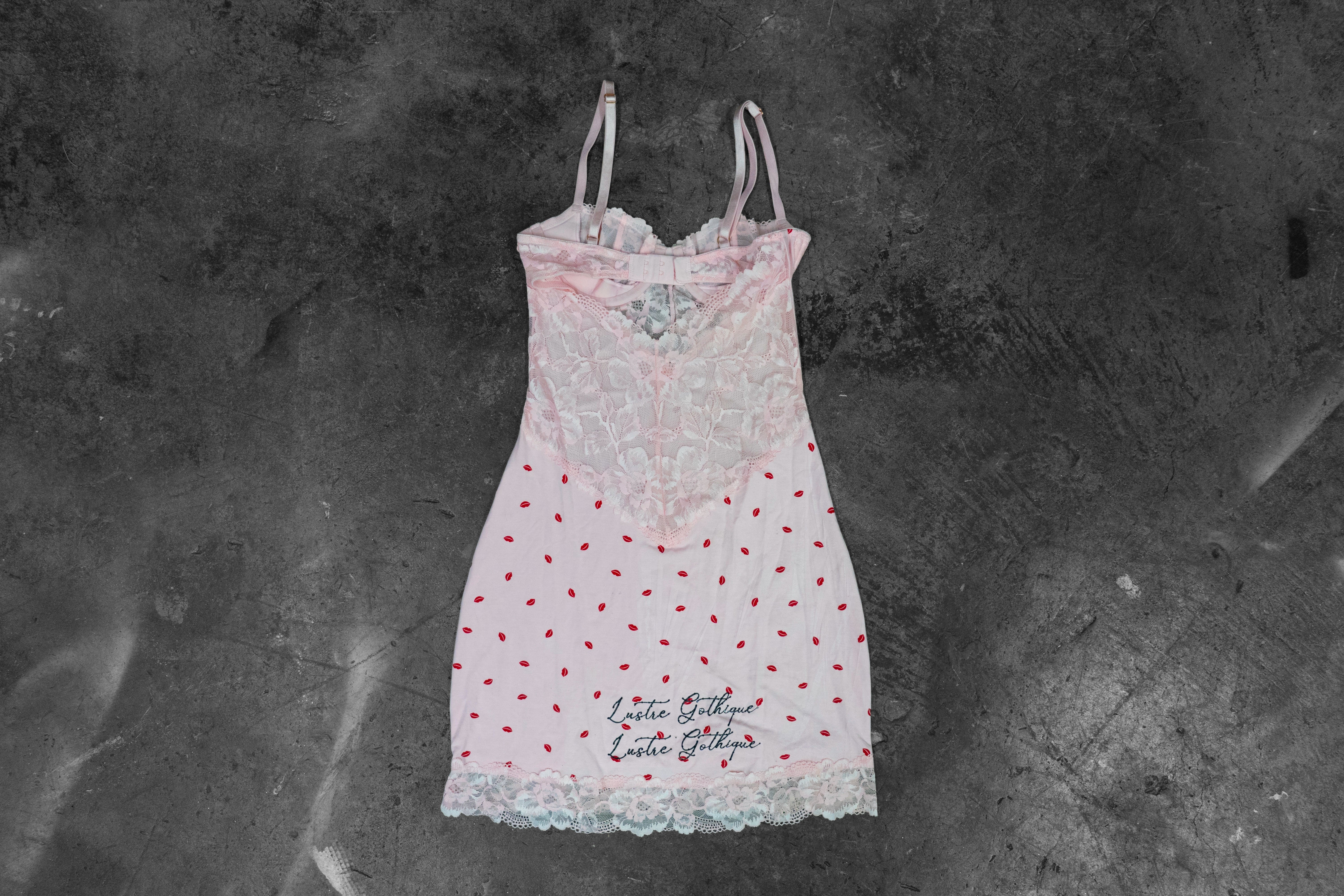 LUSTREGOTHIQUE — PINK LACE SLIP (1/1)